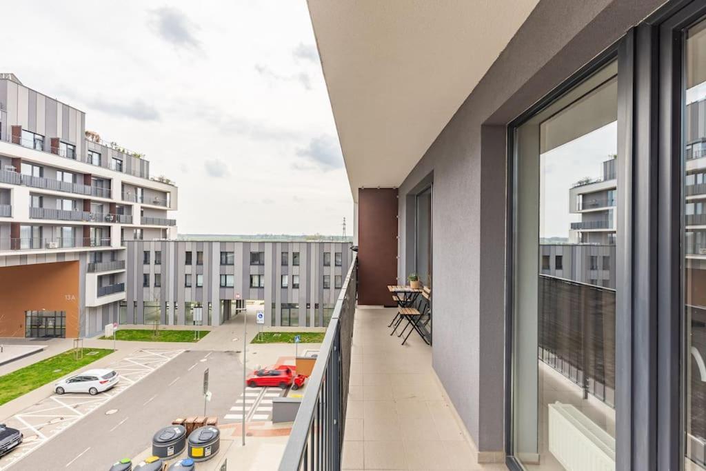 Cityscape Oasis: Active Studio Heaven Bratislava Exterior photo
